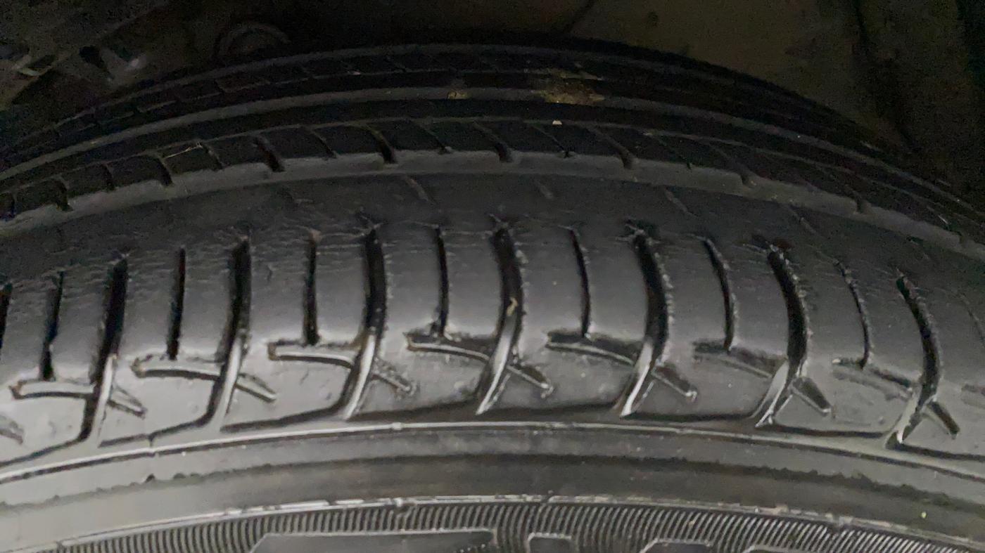 2010 Honda City 1.5L I-VTEC E MT, Petrol, Manual, 67,943 km, Left Front Tyre Tread