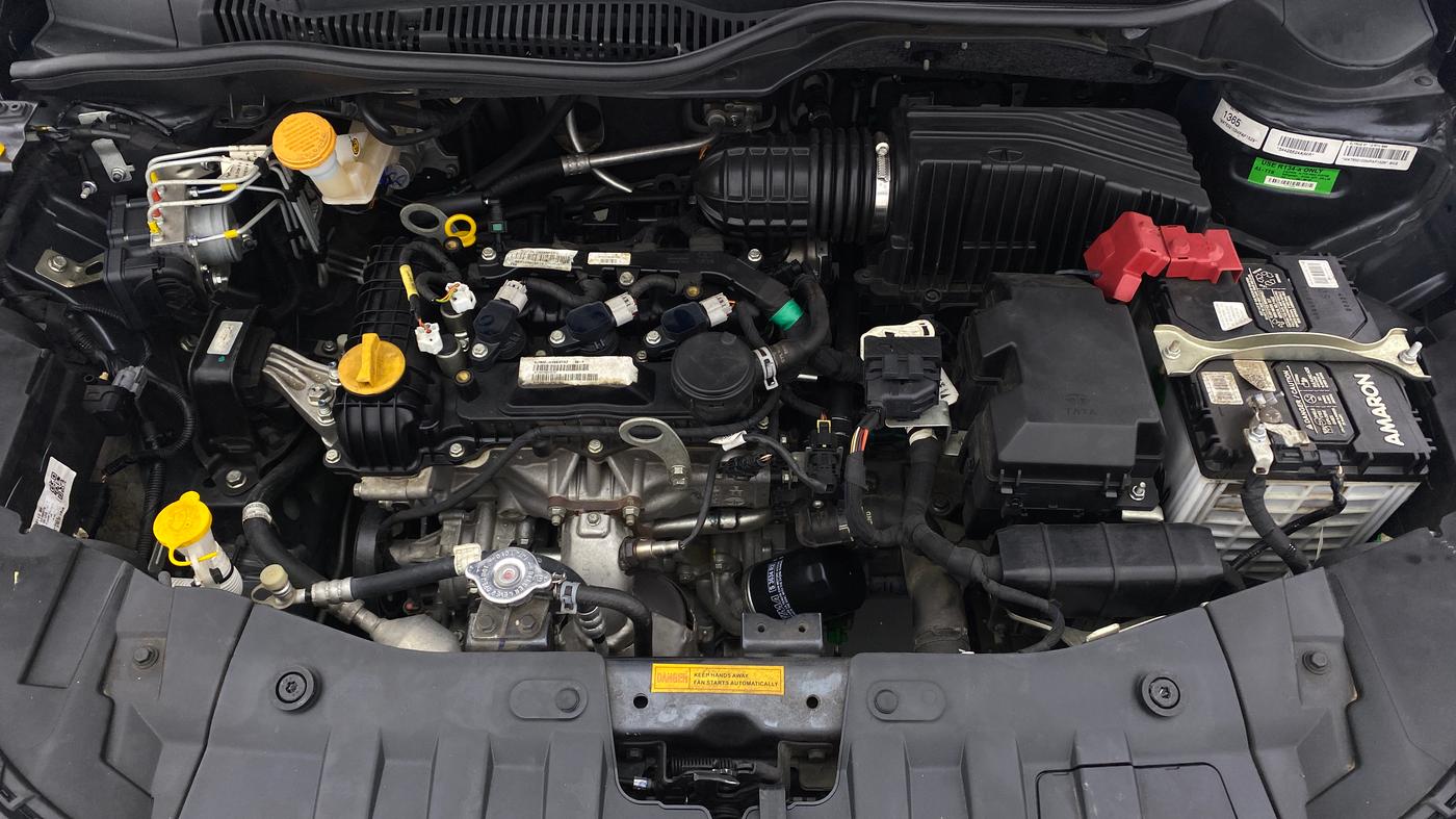 2021 Tata ALTROZ XT 1.2, Petrol, Manual, 7,469 km, Open Bonet