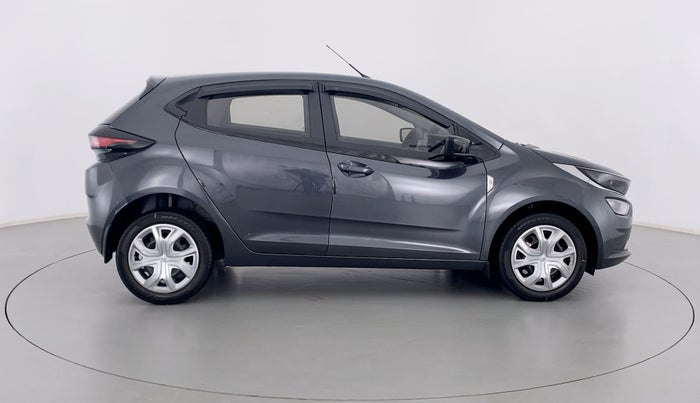 2021 Tata ALTROZ XT 1.2, Petrol, Manual, 7,469 km, Right Side View