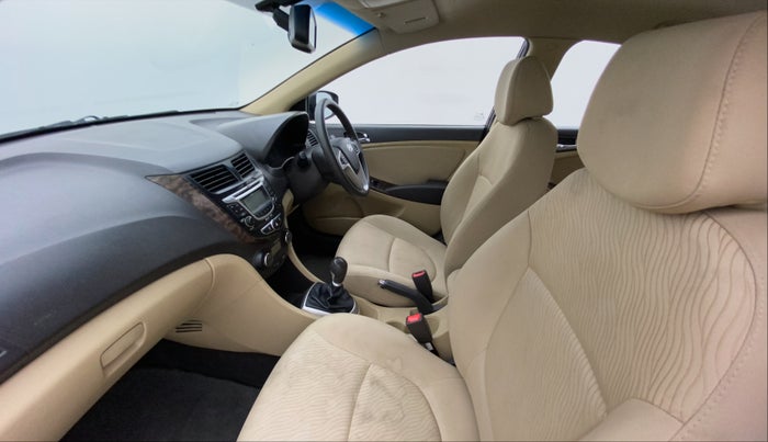 2011 Hyundai Verna FLUIDIC 1.6 VTVT SX, Petrol, Manual, 46,510 km, Right Side Front Door Cabin