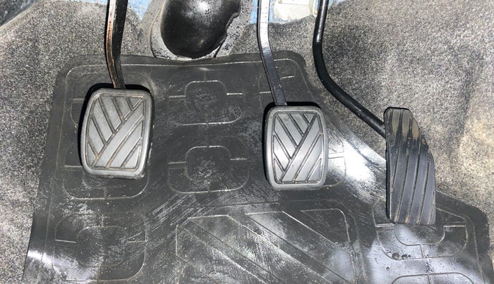 2015 Maruti Wagon R 1.0 VXI, Petrol, Manual, 48,036 km, Pedals