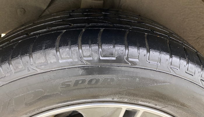 2016 Hyundai Creta SX PLUS AT 1.6 PETROL, Petrol, Automatic, 52,613 km, Right Rear Tyre Tread