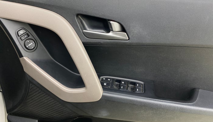 2016 Hyundai Creta SX PLUS AT 1.6 PETROL, Petrol, Automatic, 52,613 km, Driver Side Door Panels Control