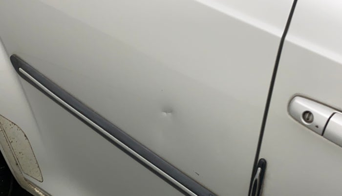 2017 Maruti IGNIS DELTA 1.2, Petrol, Manual, 1,02,393 km, Right rear door - Slightly dented