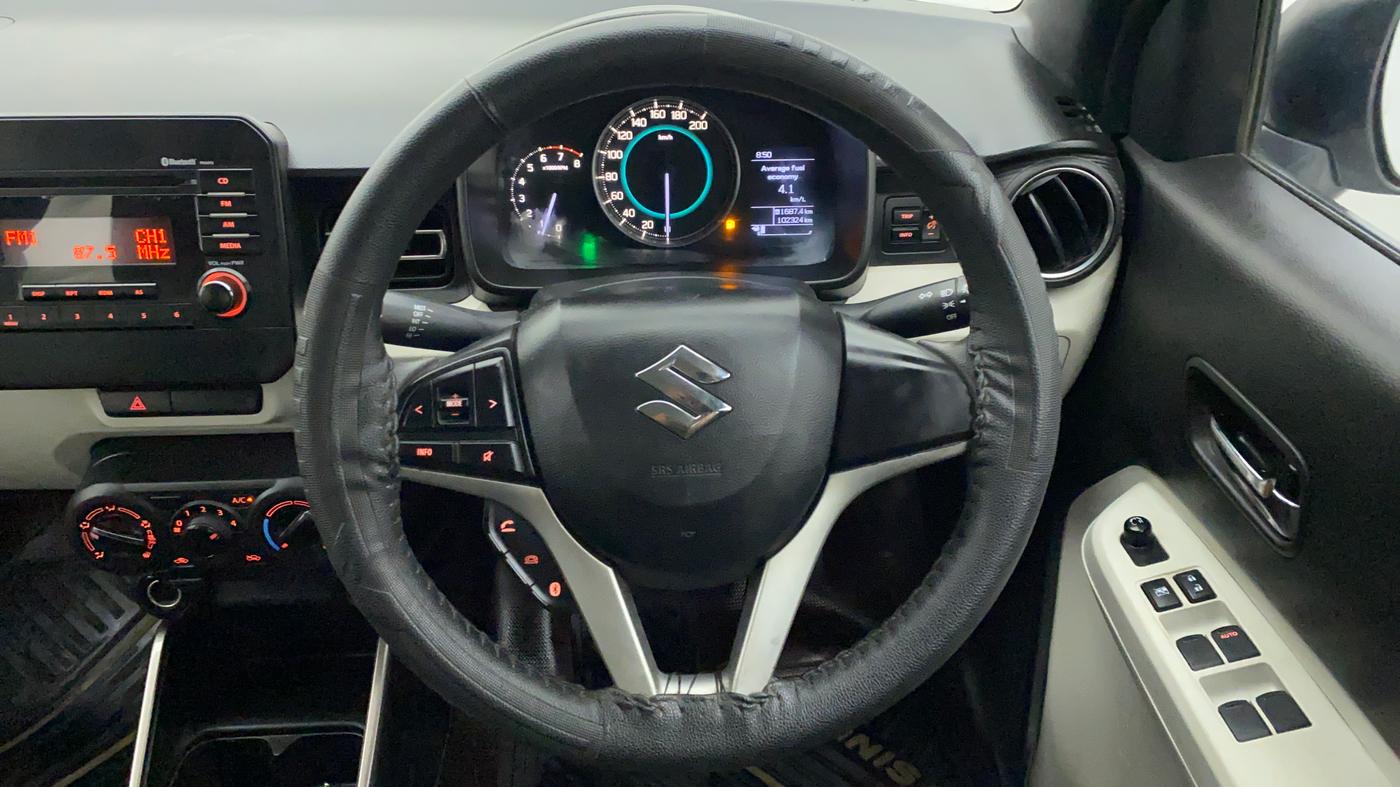 2017 Maruti IGNIS DELTA 1.2, Petrol, Manual, 1,02,393 km, Steering Wheel Close Up