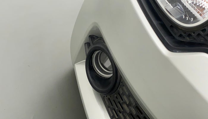 2017 Maruti IGNIS DELTA 1.2, Petrol, Manual, 1,02,393 km, Right fog light - Not working