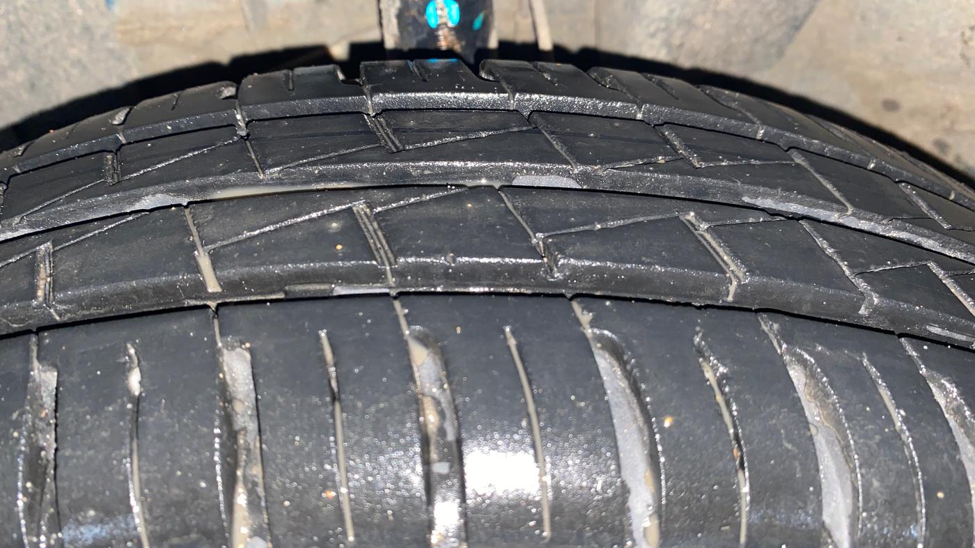 2025 Renault Kwid RXL(O) 1.0L, Petrol, Manual, 6,868 km, Left Front Tyre Tread