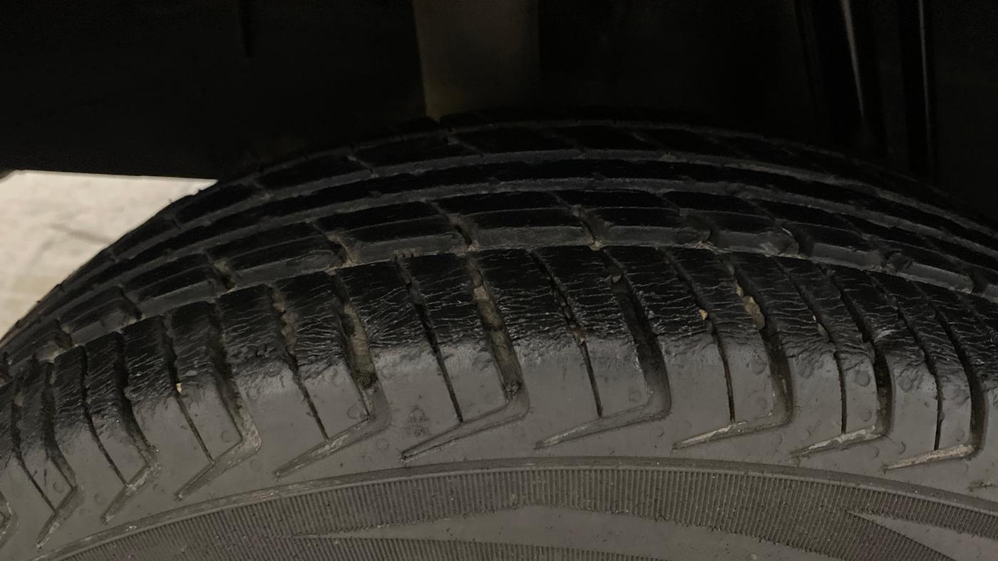 2018 Renault Kwid RXT 1.0 AMT (O), Petrol, Automatic, 95,214 km, Right Rear Tyre Tread