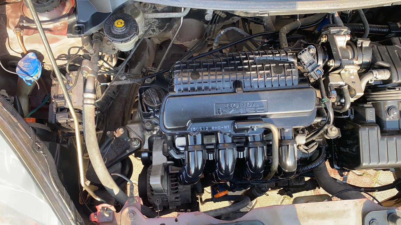 2015 Honda Brio VX MT, Petrol, Manual, 73,821 km, Engine View - Right