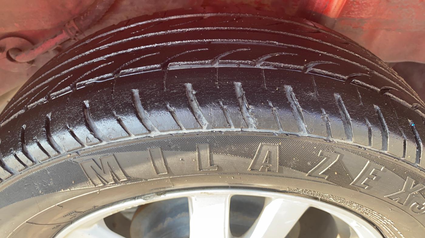2015 Honda Brio VX MT, Petrol, Manual, 73,821 km, Left Rear Tyre Tread