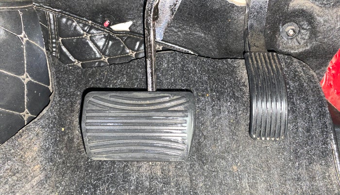 2021 Mahindra Thar LX D AT 4WD HT, Diesel, Automatic, 74,536 km, Pedals