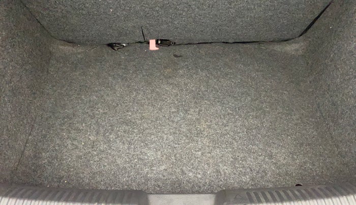 2018 Volkswagen Polo COMFORTLINE 1.0L MPI, Petrol, Manual, 21,614 km, Boot Inside