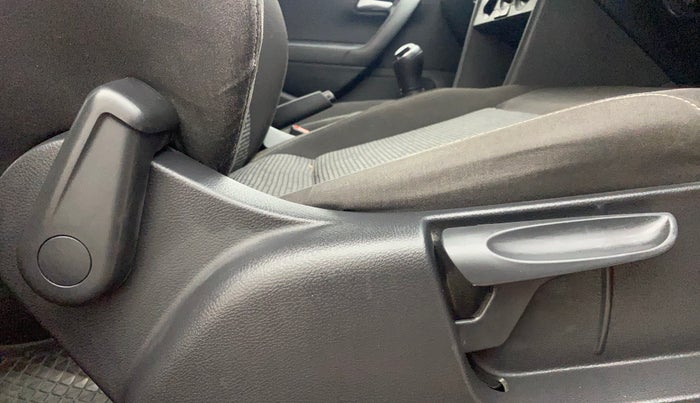 2018 Volkswagen Polo COMFORTLINE 1.0L MPI, Petrol, Manual, 21,614 km, Driver Side Adjustment Panel