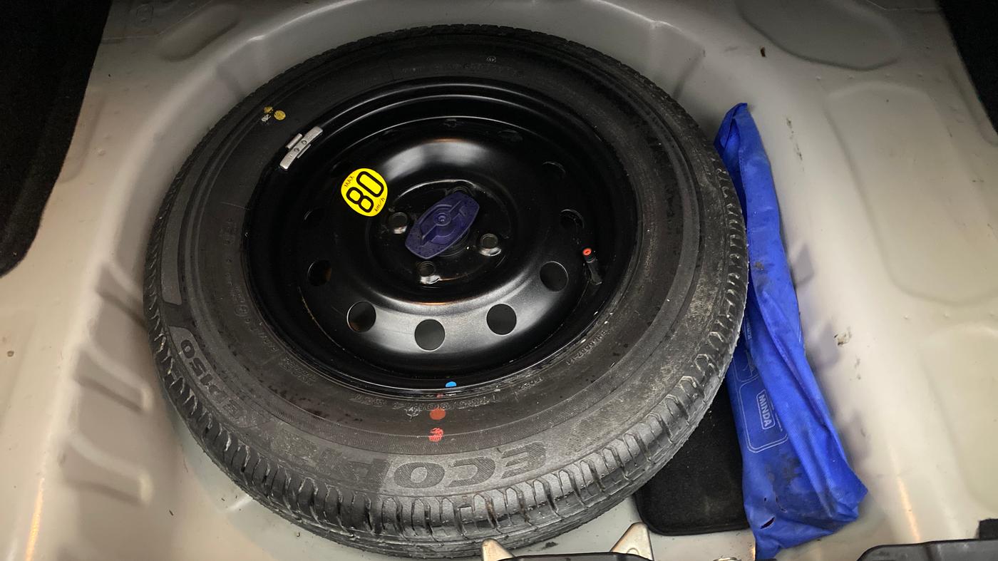 2017 Maruti Dzire ZXI, Petrol, Manual, 55,573 km, Spare Tyre