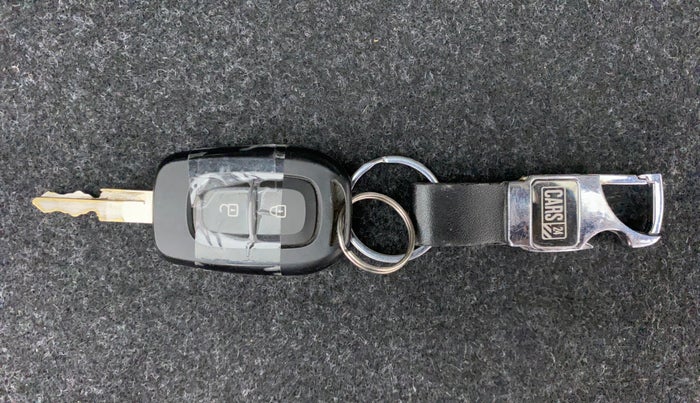 2020 Renault Kwid RXT 1.0 AMT (O), Petrol, Automatic, 39,779 km, Key Close Up