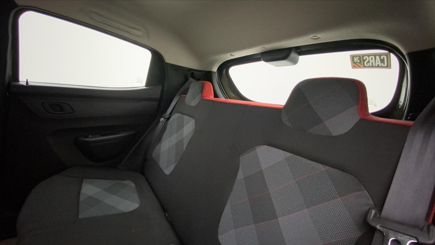 2020 Renault Kwid RXT 1.0 AMT (O), Petrol, Automatic, 39,779 km, Right Side Rear Door Cabin