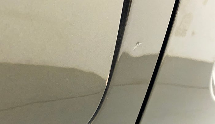 2020 Renault Kwid RXT 1.0 AMT (O), Petrol, Automatic, 39,779 km, Right quarter panel - Minor scratches