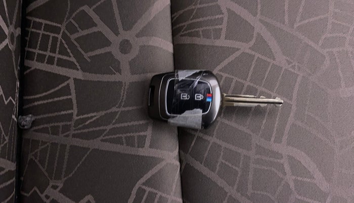 2016 Hyundai Grand i10 SPORTZ 1.2 KAPPA VTVT, Petrol, Manual, 79,052 km, Key Close Up