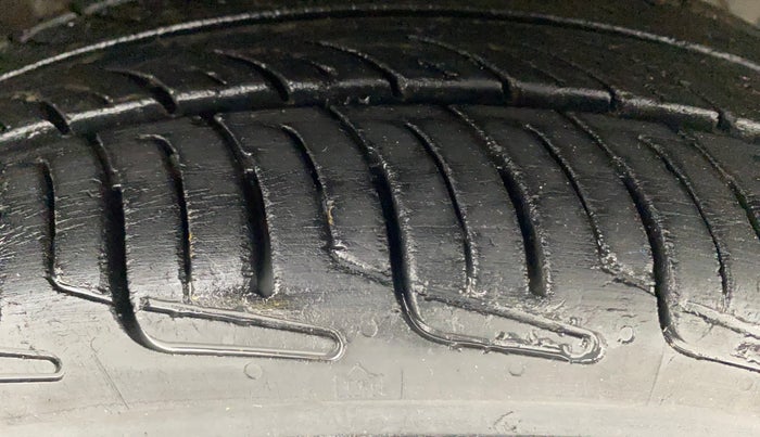 2016 Hyundai Grand i10 SPORTZ 1.2 KAPPA VTVT, Petrol, Manual, 79,052 km, Right Front Tyre Tread