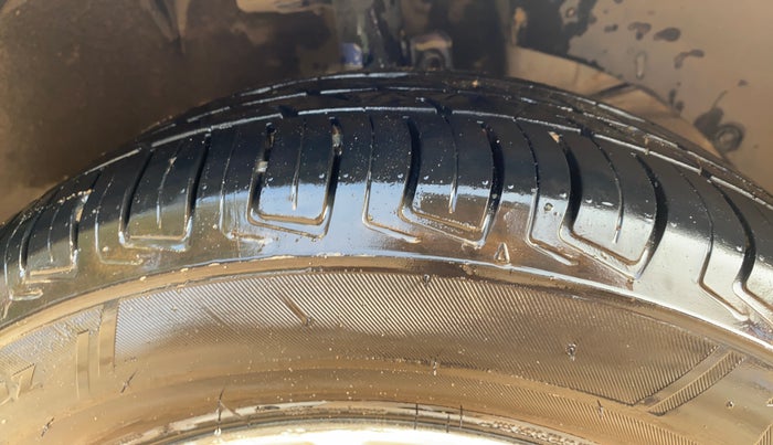 2019 Maruti Dzire ZXI AMT, Petrol, Automatic, 82,831 km, Right Front Tyre Tread