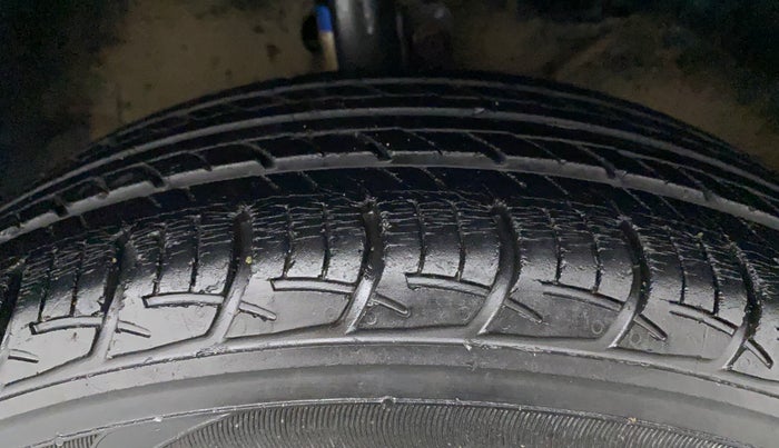 2018 Maruti Baleno DELTA PETROL 1.2, Petrol, Manual, 42,150 km, Right Front Tyre Tread