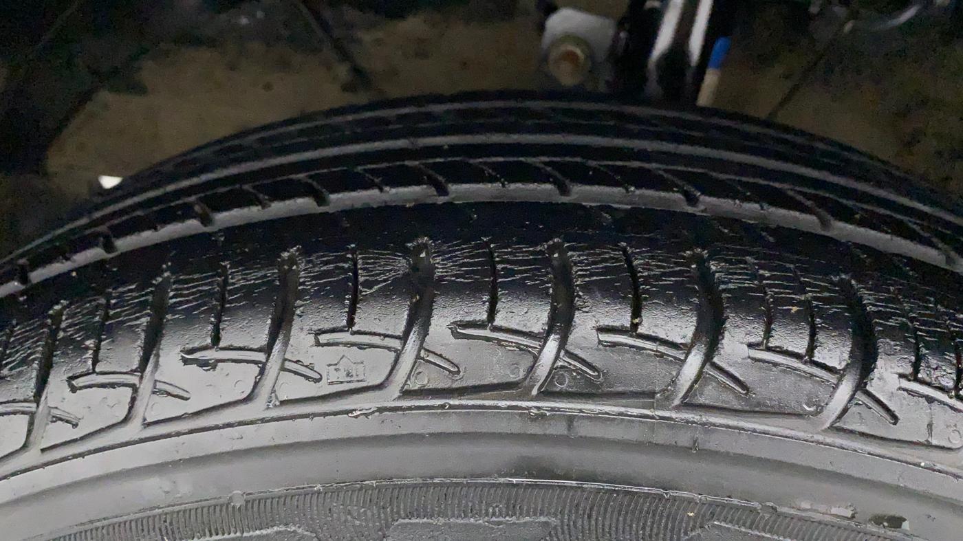 2018 Maruti Baleno DELTA PETROL 1.2, Petrol, Manual, 42,150 km, Left Front Tyre Tread