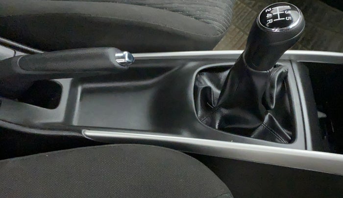 2018 Maruti Baleno DELTA PETROL 1.2, Petrol, Manual, 42,150 km, Gear Lever