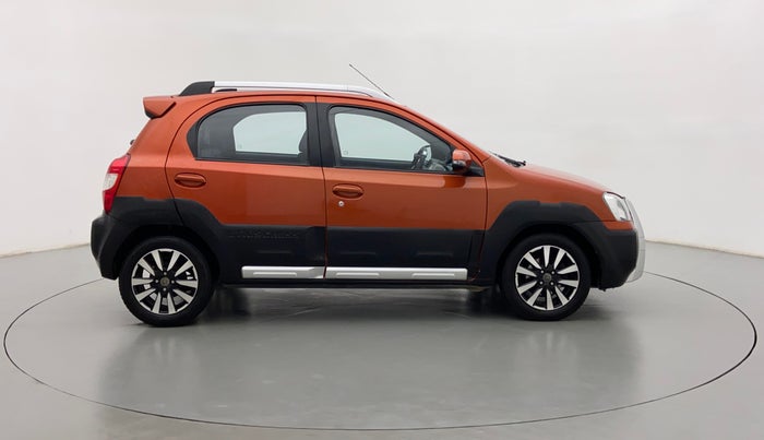 2015 Toyota Etios CROSS 1.4 GD, Diesel, Manual, 50,961 km, Right Side