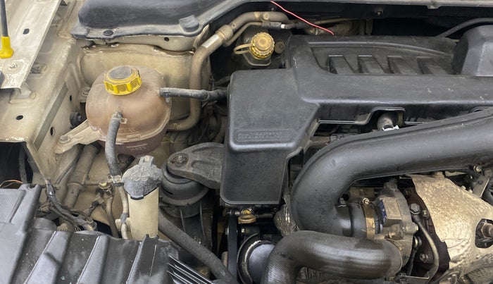 2021 Mahindra XUV300 W6 1.5 DIESEL AMT, Diesel, Automatic, 1,14,435 km, Engine View - Right