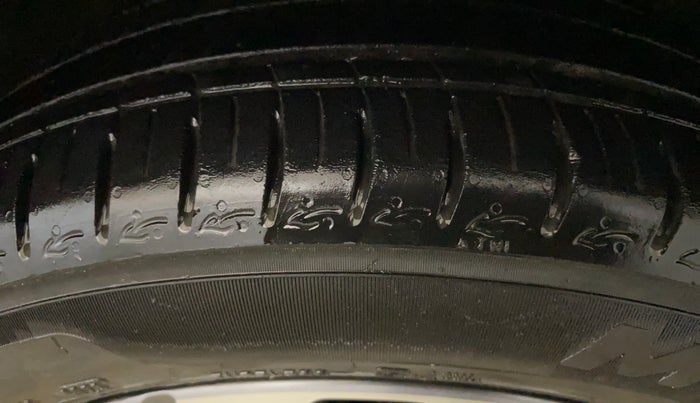 2024 Hyundai AURA SX 1.2 CNG, CNG, Manual, 37,225 km, Right Front Tyre Tread