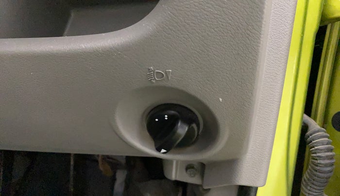 2016 Datsun Redi Go T (O), Petrol, Manual, 50,724 km, Dashboard - Headlight height adjustment not working