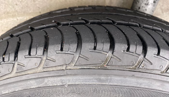 2019 Maruti New Wagon-R ZXI 1.2 old, Petrol, Manual, 5,867 km, Left Rear Tyre Tread