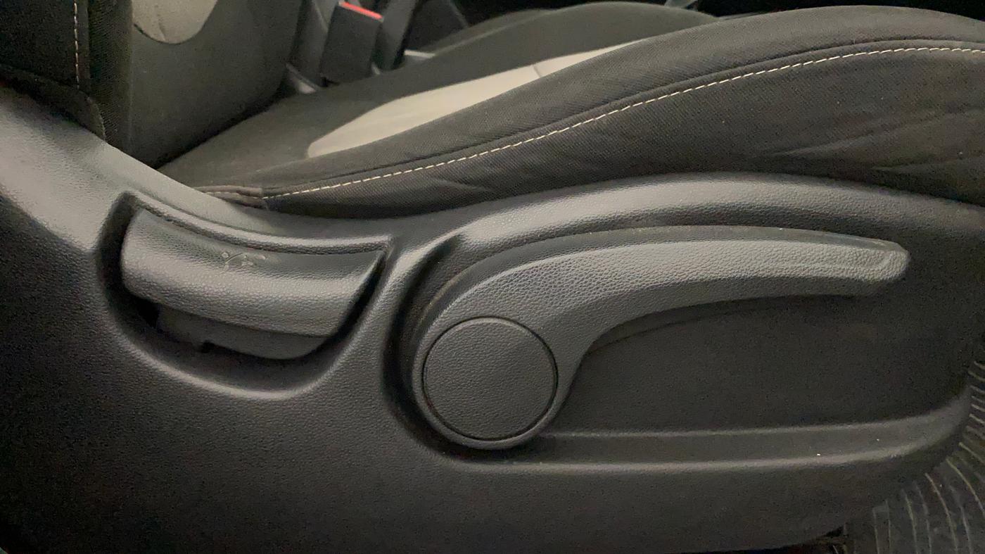 2019 Hyundai Creta SX AT 1.6 PETROL, Petrol, Automatic, 85,103 km, Driver Side Adjustment Panel
