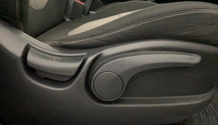 2019 Hyundai Creta SX AT 1.6 PETROL, Petrol, Automatic, 85,070 km, Driver Side Adjustment Panel