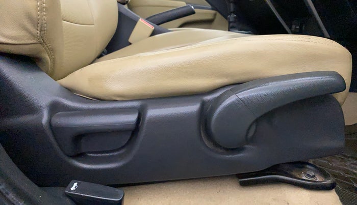 2018 Honda City 1.5L I-VTEC V MT, Petrol, Manual, 48,388 km, Driver Side Adjustment Panel