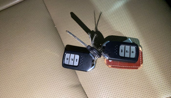 2018 Honda City 1.5L I-VTEC V MT, Petrol, Manual, 48,388 km, Key Close Up