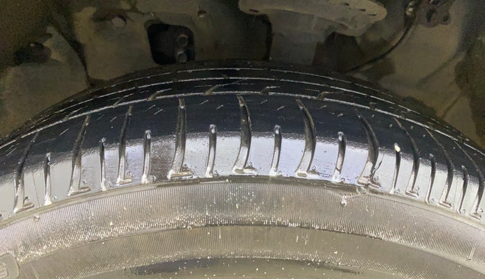 2018 Hyundai Creta SX PLUS 1.6 DIESEL, Diesel, Manual, 1,28,912 km, Left Front Tyre Tread