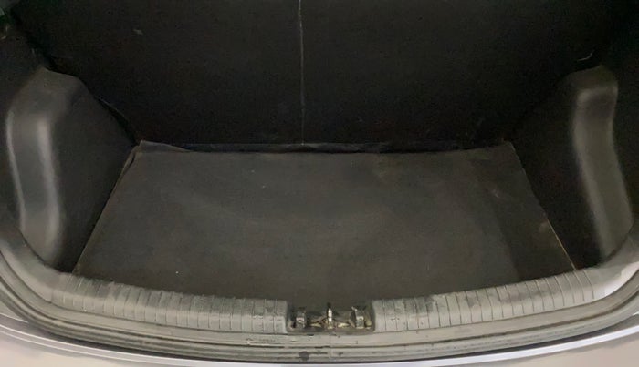 2015 Hyundai Grand i10 MAGNA 1.2 KAPPA VTVT, Petrol, Manual, 37,293 km, Boot Inside