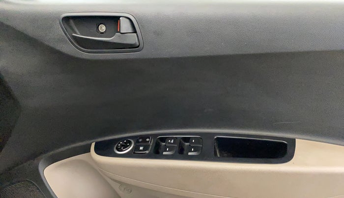 2015 Hyundai Grand i10 MAGNA 1.2 KAPPA VTVT, Petrol, Manual, 37,293 km, Driver Side Door Panels Control