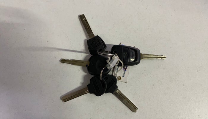 2015 Hyundai Grand i10 MAGNA 1.2 KAPPA VTVT, Petrol, Manual, 37,293 km, Key Close Up