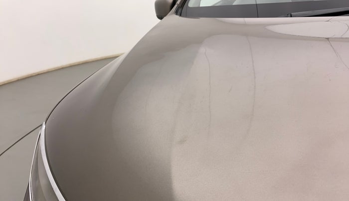 2017 Renault Kwid RXT 1.0 AMT, Petrol, Automatic, 38,472 km, Bonnet (hood) - Slightly dented