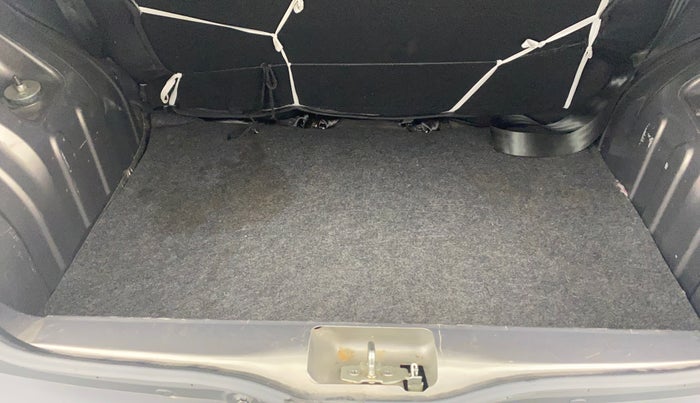 2016 Renault Kwid RXT 0.8, Petrol, Manual, 42,815 km, Boot Inside