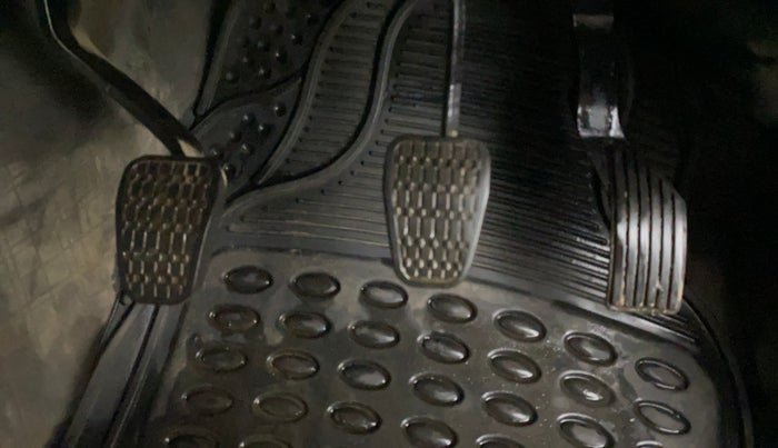 2018 Tata NEXON XM DIESEL, Diesel, Manual, 67,261 km, Pedals