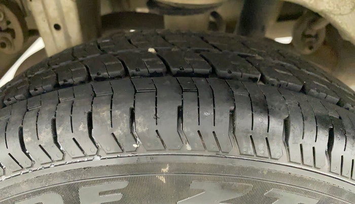 2013 Maruti Alto 800 LXI, Petrol, Manual, 76,804 km, Right Rear Tyre Tread
