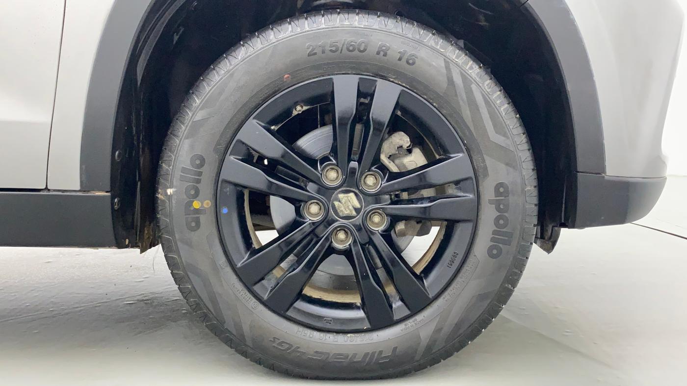 2018 Maruti Vitara Brezza ZDI + AMT, Diesel, Automatic, 16,508 km, Right Front Wheel