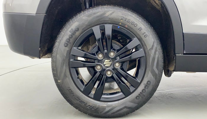 2018 Maruti Vitara Brezza ZDI + AMT, Diesel, Automatic, 16,508 km, Right Rear Wheel