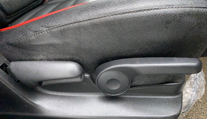 2018 Maruti Vitara Brezza ZDI + AMT, Diesel, Automatic, 16,508 km, Driver Side Adjustment Panel