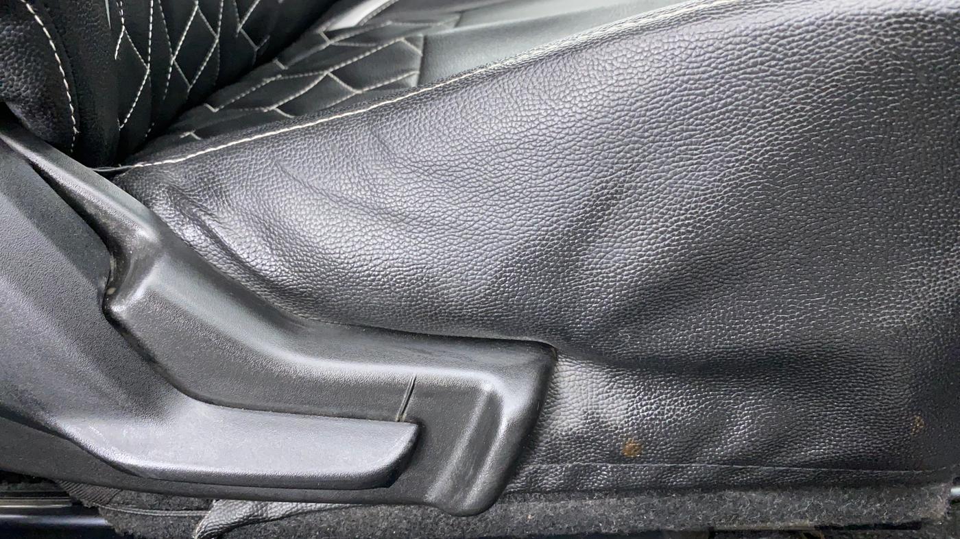 2018 Maruti Baleno DELTA 1.2 K12, Petrol, Manual, 30,579 km, Driver Side Adjustment Panel
