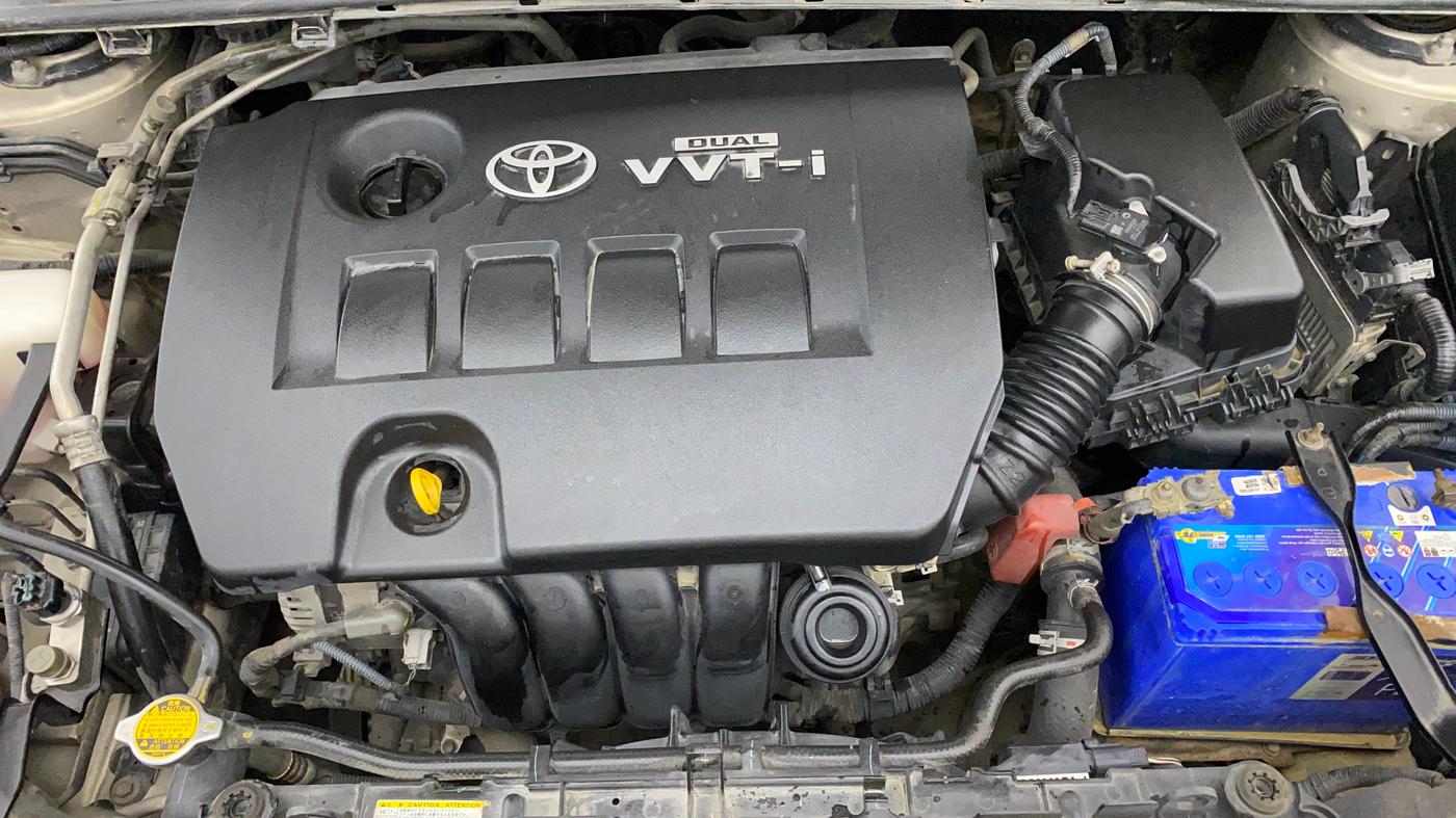 2014 Toyota Corolla Altis G PETROL, Petrol, Manual, 79,913 km, Engine View
