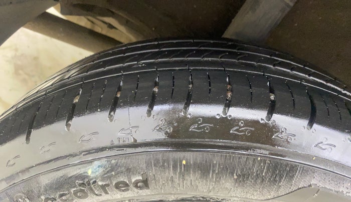 2025 Honda Amaze ZX 1.2 Petrol MT, Petrol, Manual, 3,285 km, Right Rear Tyre Tread